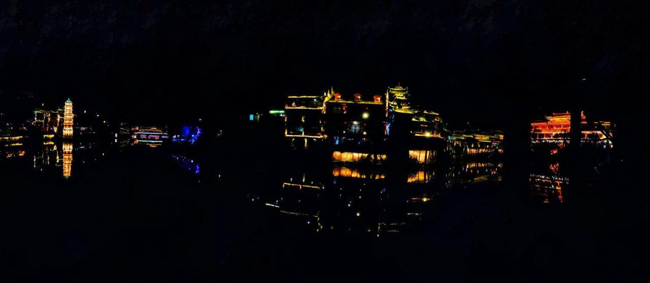 Fenghuang Memory Linjiang Inn Exterior photo